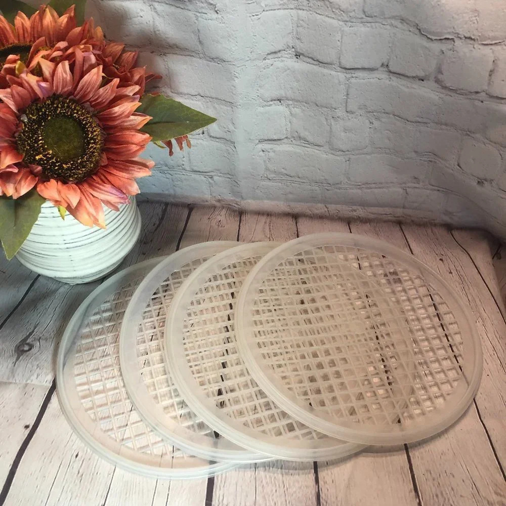 Vintage Tupperware colander flow thru seal